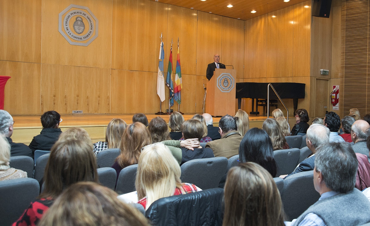 Lorenzetti disert en el Colegio Pblico de Abogados de la Capital Federal sobre el Cdigo Civil y Comercial