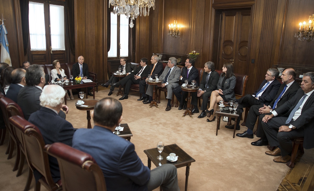 La Corte invit a los presidentes de bloque del Senado para dialogar sobre la Direccin de Captacin de Comunicaciones