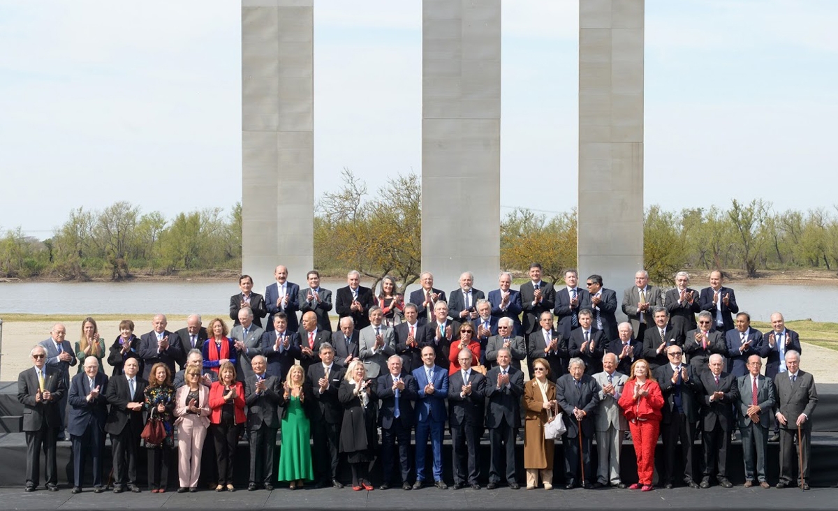 Conmemoracin de los 25 aos de la reforma constitucional