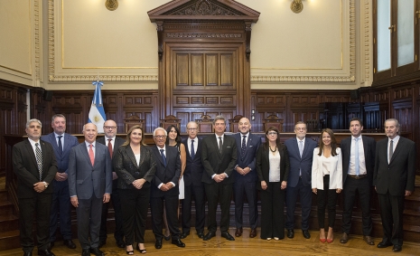 De izquierda a derecha: Hugo Galderisi, Guillermo Tamarit, Ricardo Lorenzetti, Miguel Piedecasas, Mara Fernanda Vzquez, Hctor Recalde, Jimena De La Torre, Carlos Rosenkrantz, Horacio Rosatti, Diego Barroetavea, Alejandra Provtola, Alberto Lugones, Agustina Daz Cordero, Gernimo Ustarroz, Juan Carlos Maqueda.  - Juraron en la Corte integrantes del Consejo de la Magistratura